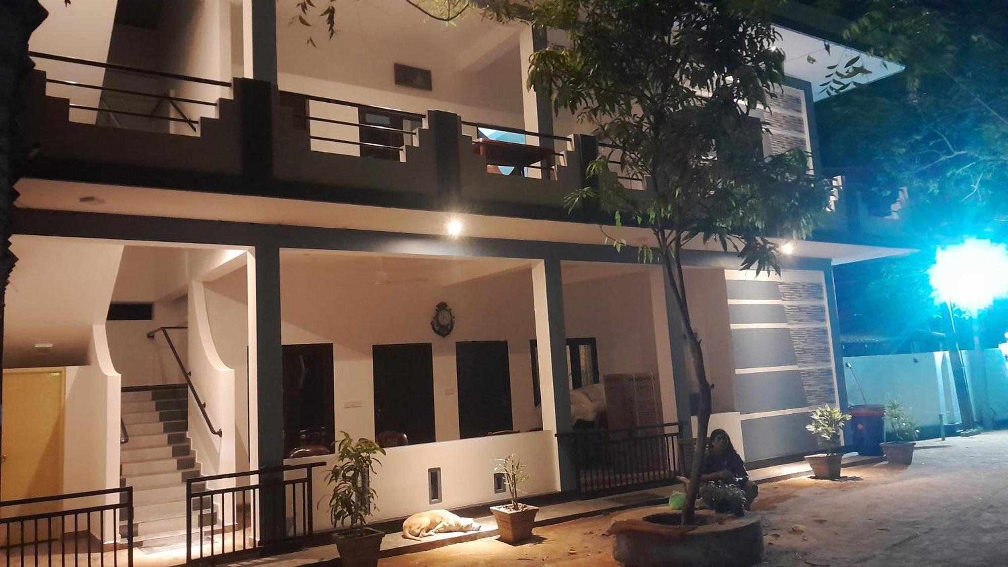 Theepan'S Home Nilaveli Εξωτερικό φωτογραφία