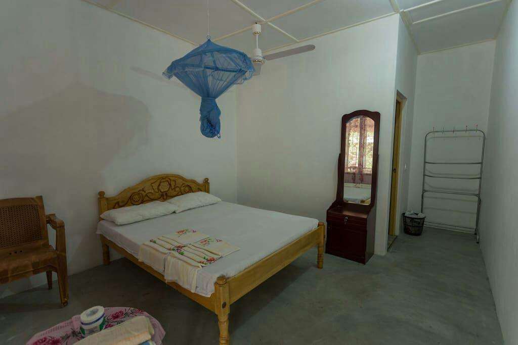 Theepan'S Home Nilaveli Εξωτερικό φωτογραφία